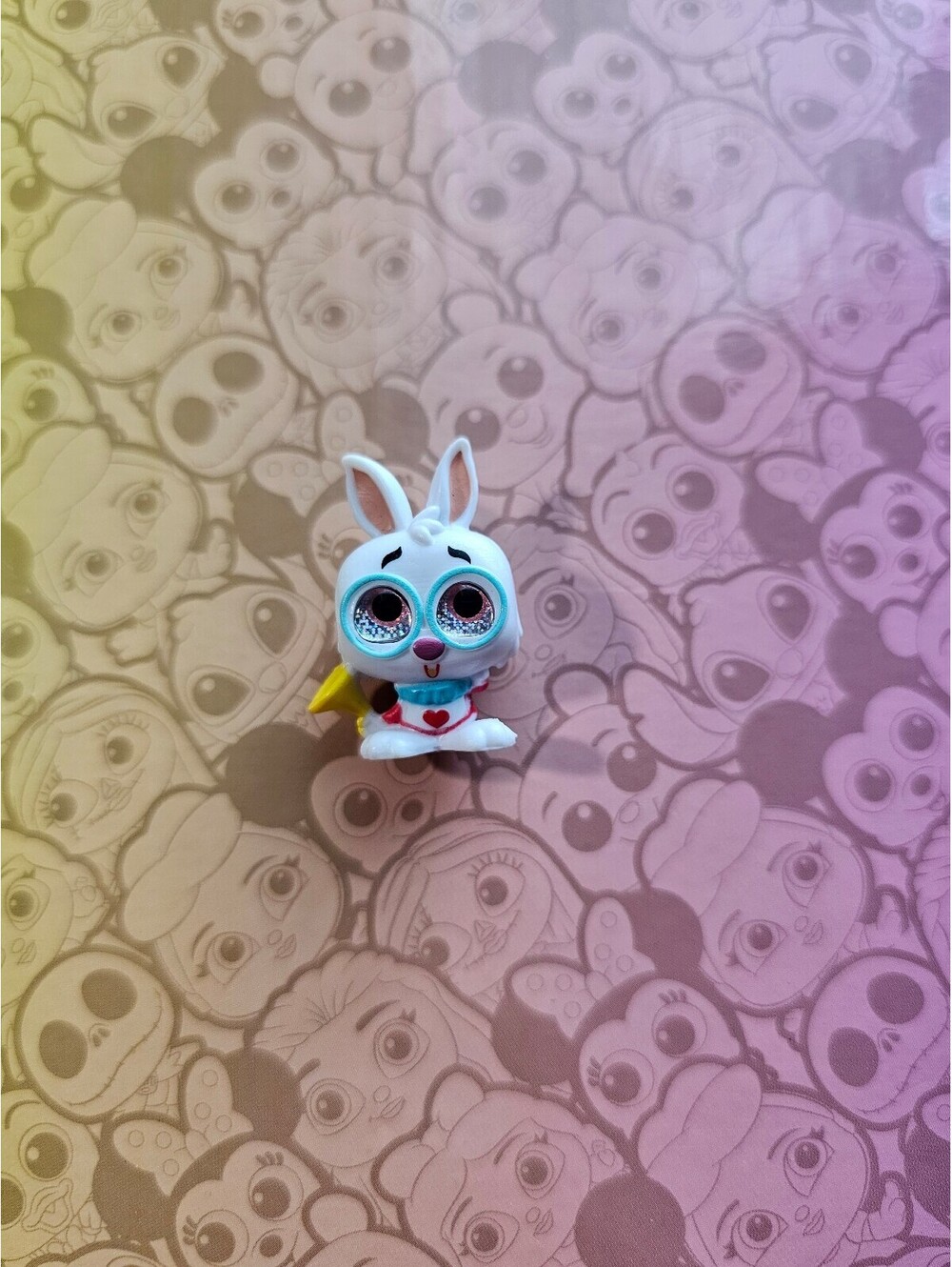 Disney Doorables Series 2 White Rabbit Queen's Herald